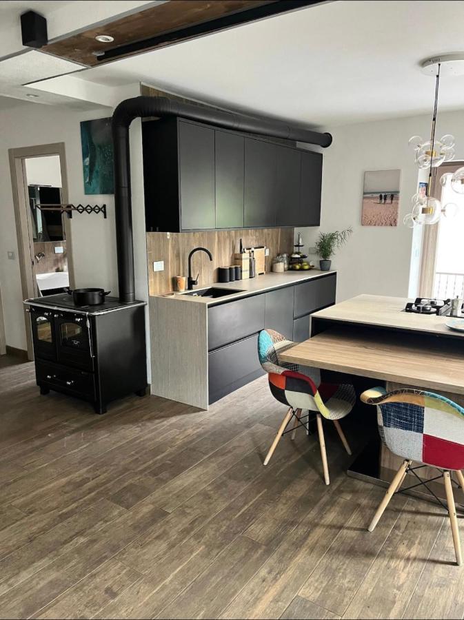 Luce Private Deluxe Apartment Near The Station טיראנו מראה חיצוני תמונה