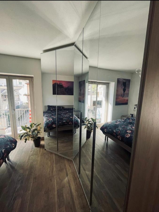 Luce Private Deluxe Apartment Near The Station טיראנו מראה חיצוני תמונה